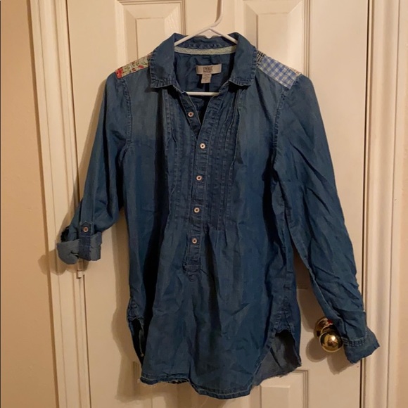 Vintage America Tops - Vintage America Blues denim button down.